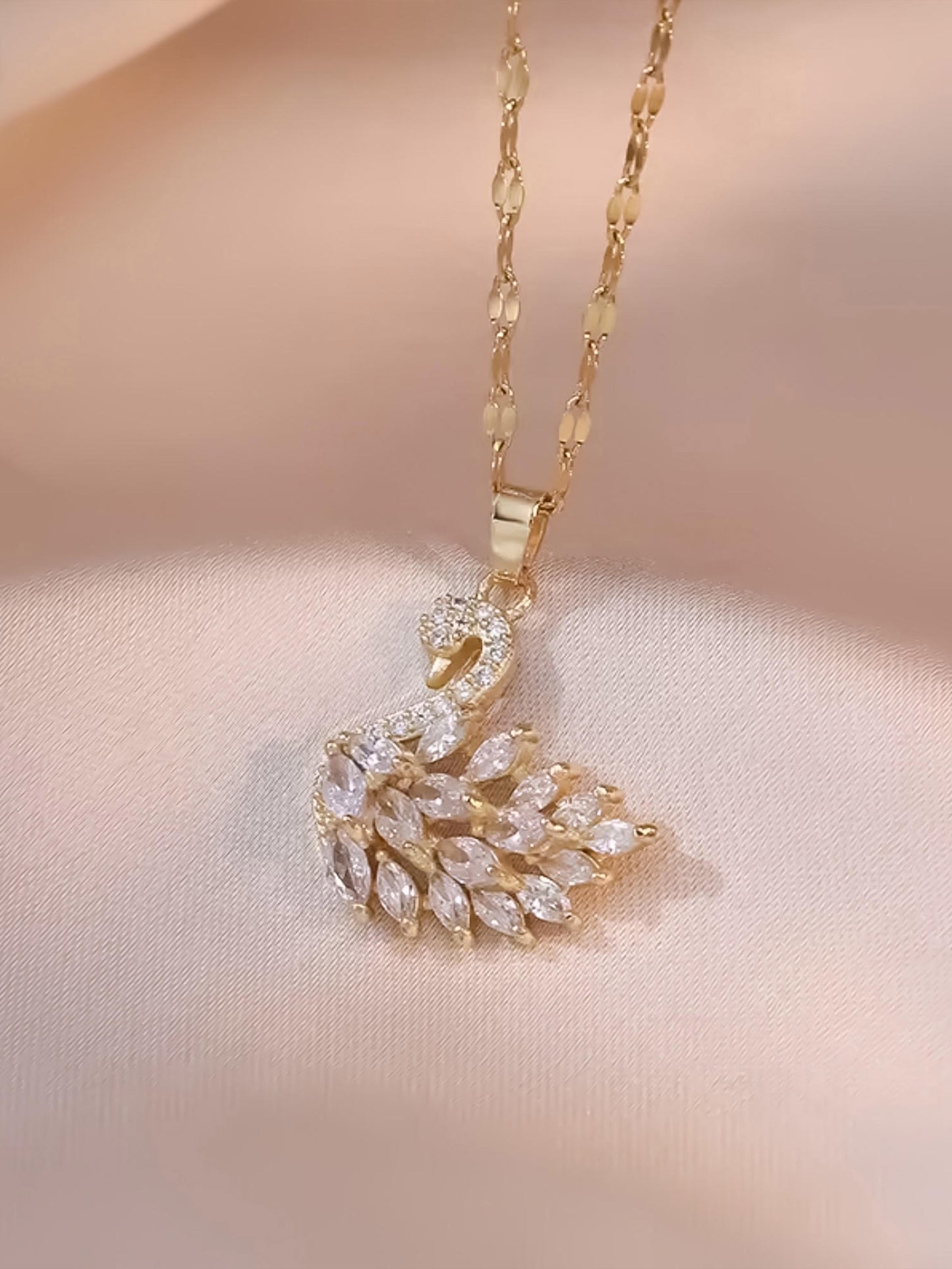 Swan Chain